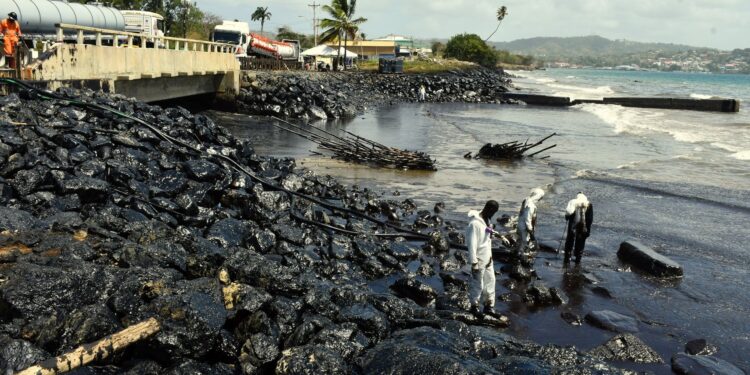 Are there any agreements to protect Trinidad & Tobago from oil spills in Venezuela and Guyana?